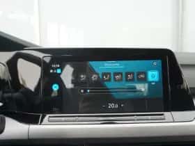 Volkswagen Golf (2023) thumbnail 56