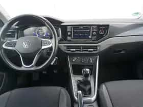 Volkswagen Polo (2023) thumbnail 5