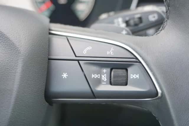Audi A4 (2023) thumbnail 24