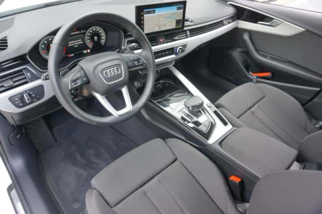 Audi A4 (2023) thumbnail 35