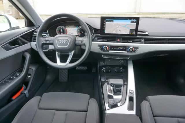 Audi A4 (2023) thumbnail 36