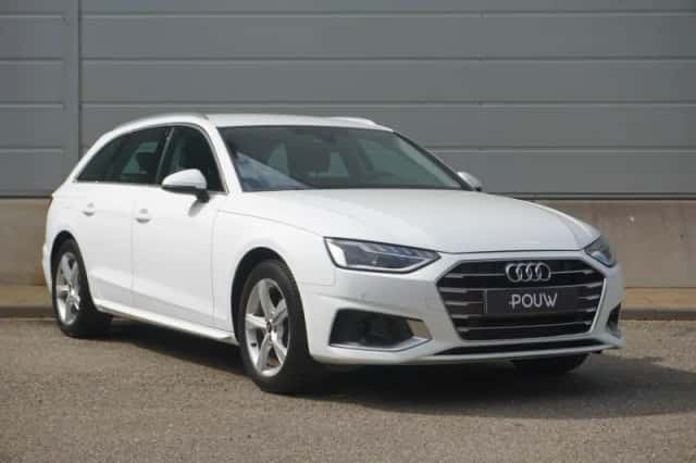 Audi A4 (2023) thumbnail 10
