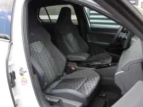 Volkswagen Golf (2025) thumbnail 14