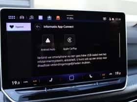 Volkswagen Golf (2025) thumbnail 24