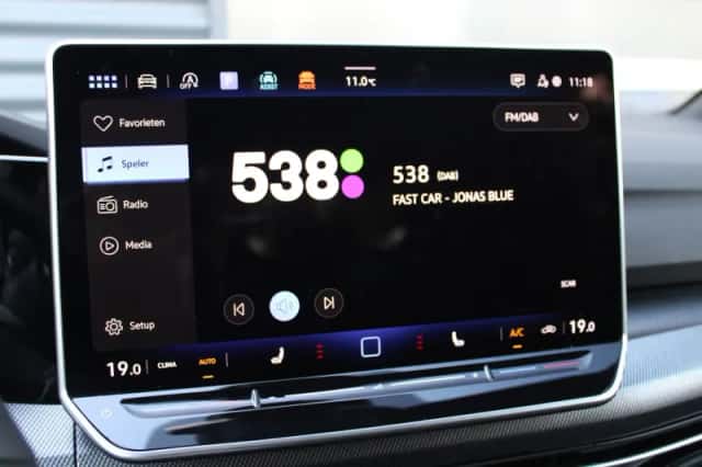 Volkswagen Golf (2025) thumbnail 39