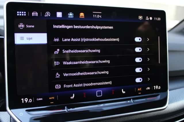 Volkswagen Golf (2025) thumbnail 42