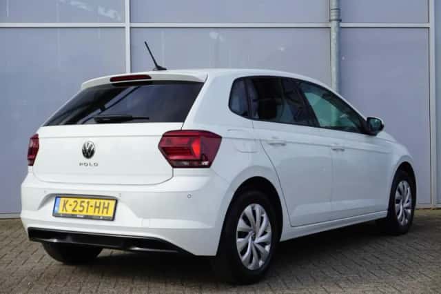 Volkswagen Polo (2021) thumbnail 2