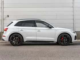Audi Q5 (2023) thumbnail 3