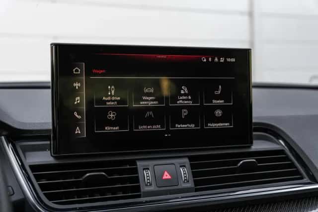 Audi Q5 (2023) thumbnail 49
