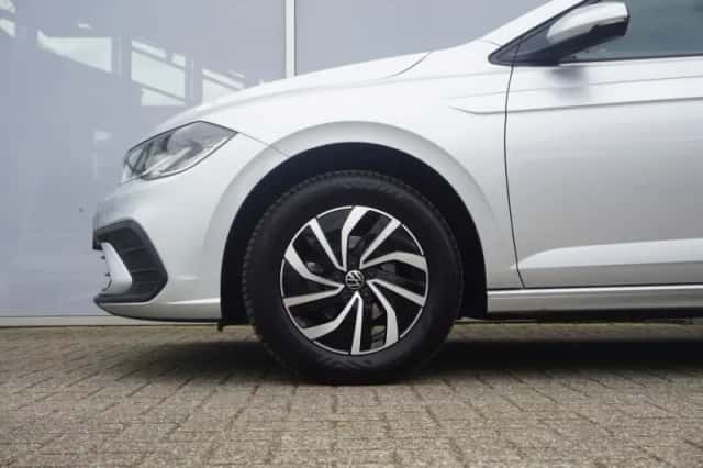 Volkswagen Polo (2023) thumbnail 11