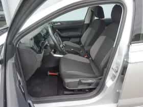 Volkswagen Polo (2023) thumbnail 4