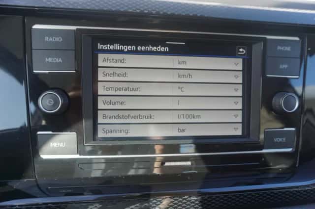 Volkswagen Polo (2023) thumbnail 40