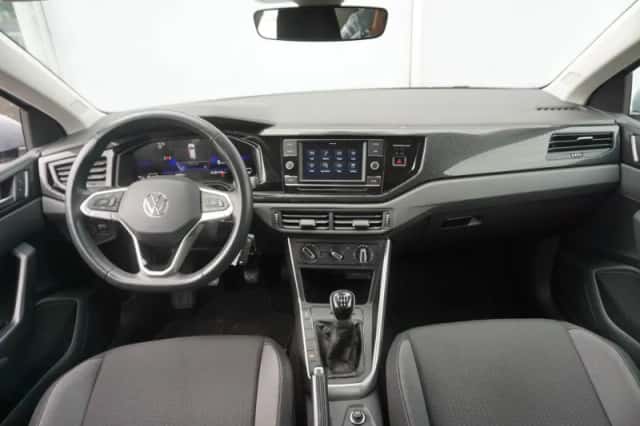 Volkswagen Polo (2023) thumbnail 5