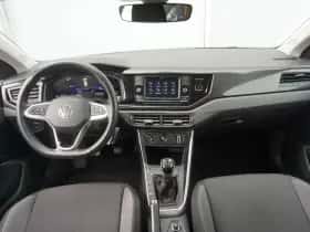 Volkswagen Polo (2023) thumbnail 5