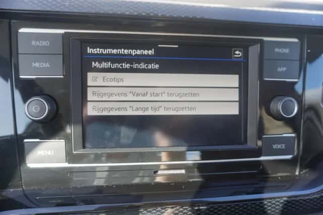 Volkswagen Polo (2023) thumbnail 42
