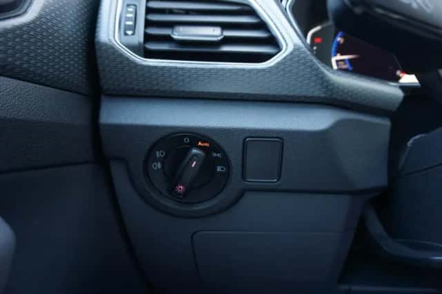 Volkswagen T-Cross (2021) thumbnail 36