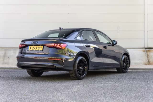 Audi A3 (2023) thumbnail 2