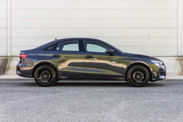 Audi A3 (2023) thumbnail 3