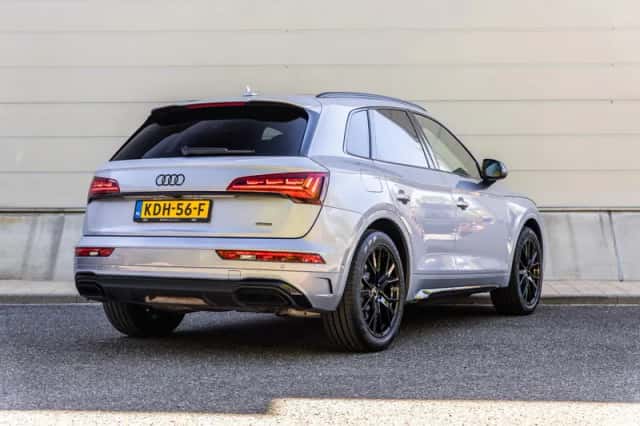 Audi Q5 (2022) thumbnail 2
