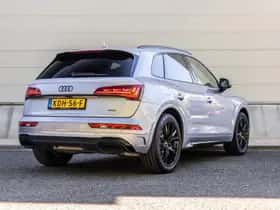 Audi Q5 (2022) thumbnail 2