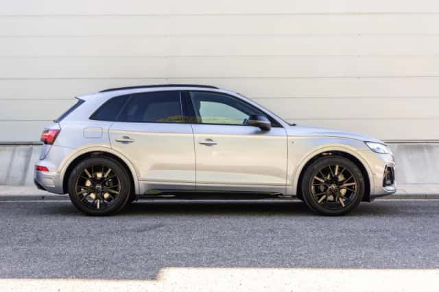 Audi Q5 (2022) thumbnail 3