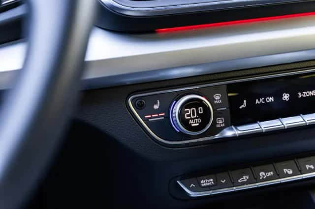 Audi Q5 (2022) thumbnail 36