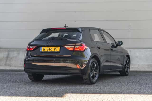Audi A1 (2023) thumbnail 2