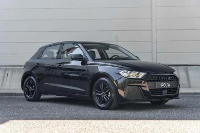 Audi A1 (2023) thumbnail 10