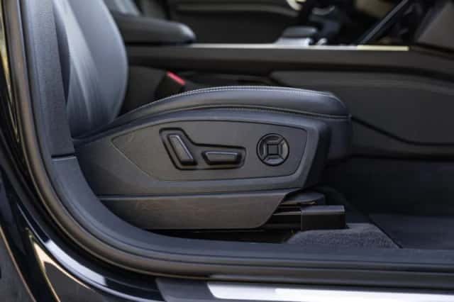 Audi e-tron (2020) thumbnail 17
