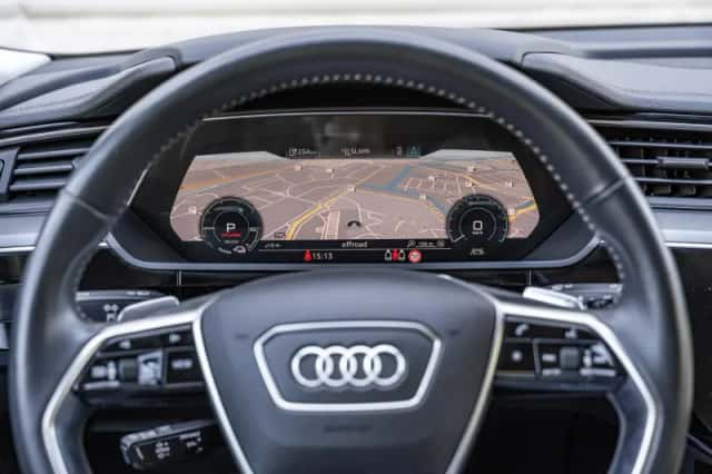 Audi e-tron (2020) thumbnail 26