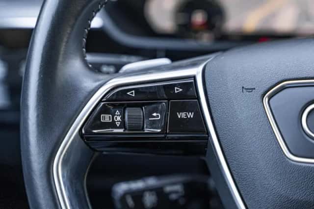 Audi e-tron (2020) thumbnail 28