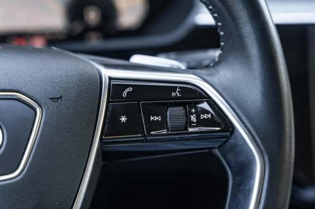 Audi e-tron (2020) thumbnail 29