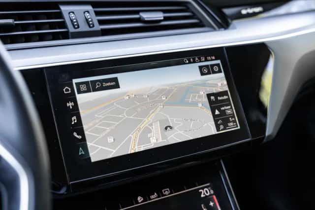 Audi e-tron (2020) thumbnail 30
