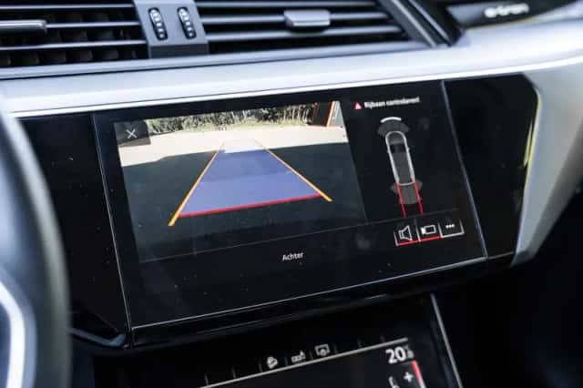 Audi e-tron (2020) thumbnail 31