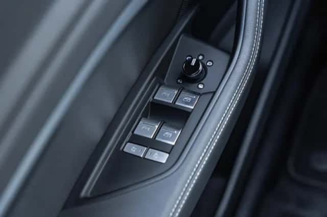 Audi e-tron (2020) thumbnail 39