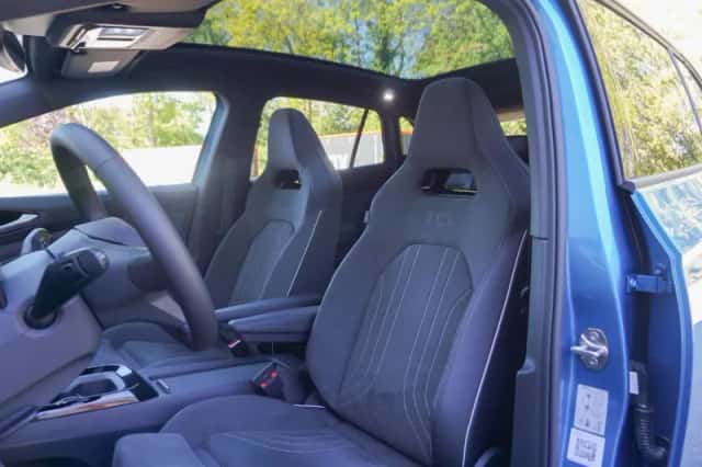 Volkswagen ID.4 (2026) thumbnail 4