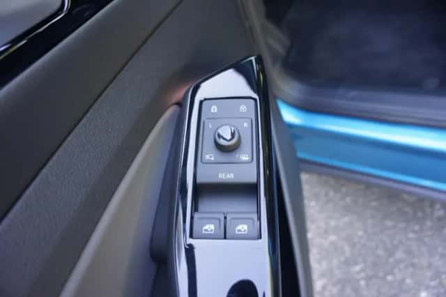 Volkswagen ID.4 (2026) thumbnail 37