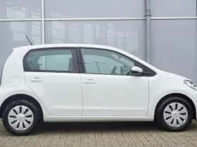 Volkswagen Up! (2021) thumbnail 3