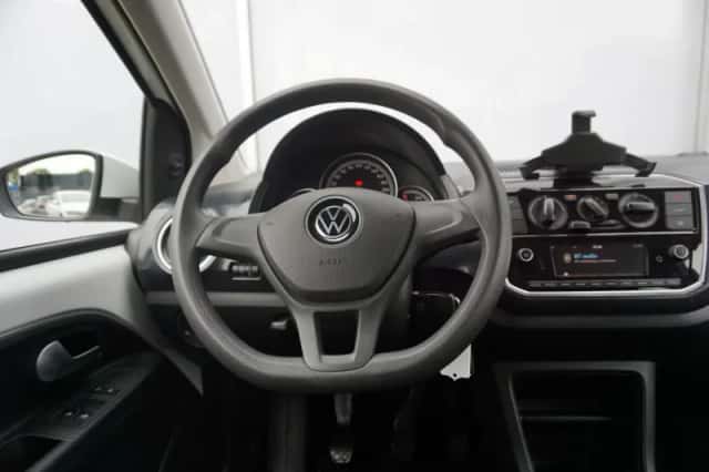 Volkswagen Up! (2021) thumbnail 21