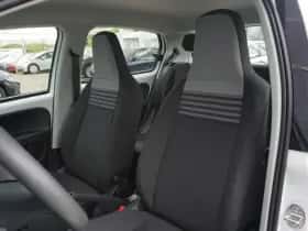 Volkswagen Up! (2021) thumbnail 4