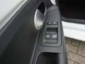 Volkswagen Up! (2020) thumbnail 19