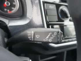 Volkswagen Up! (2020) thumbnail 23