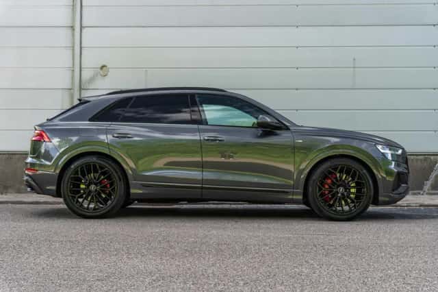 Audi Q8 (2021) thumbnail 3