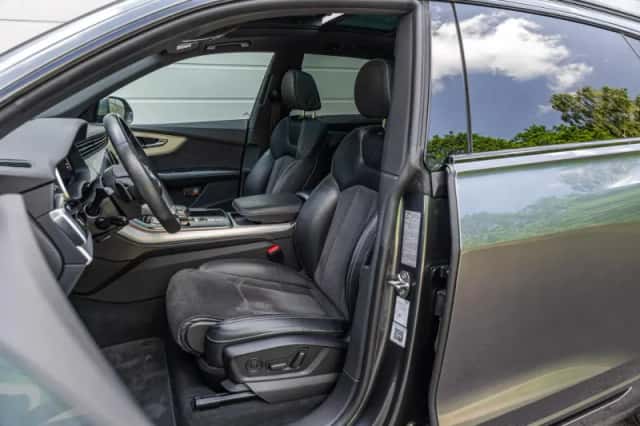 Audi Q8 (2021) thumbnail 4