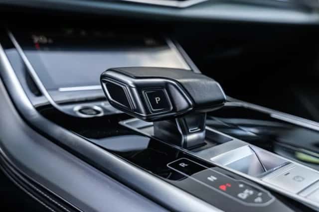 Audi Q8 (2021) thumbnail 35
