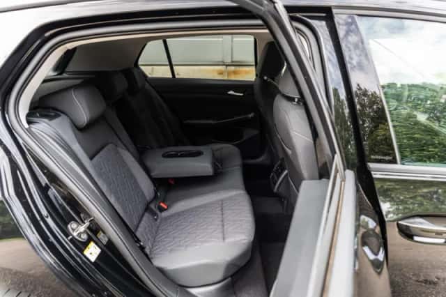 Volkswagen Golf (2026) thumbnail 6