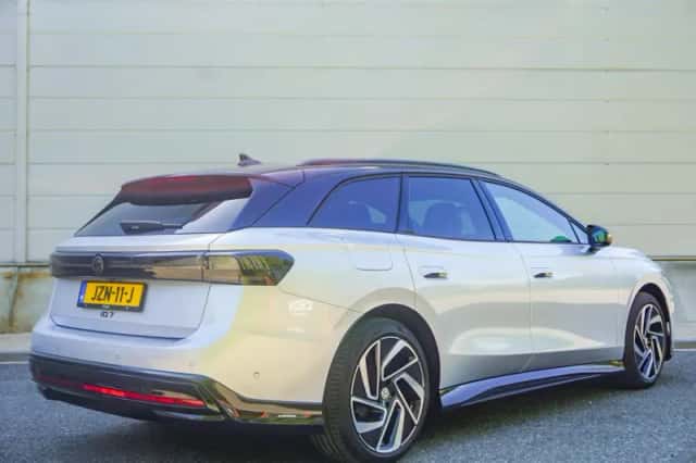Volkswagen ID.7 (2026) thumbnail 2
