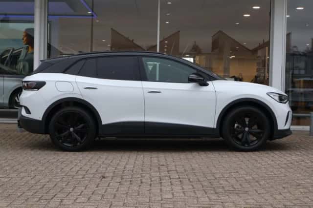 Volkswagen ID.4 (2026) thumbnail 3