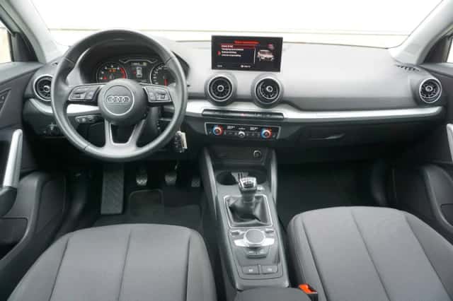 Audi Q2 (2022) thumbnail 5