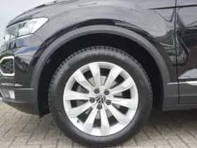 Volkswagen T-Roc (2021) thumbnail 12